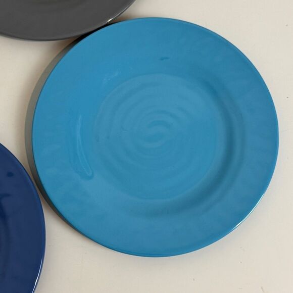4 Gibson Home Melamine 8.5” Plates Cool Tones - Picture 3 of 7